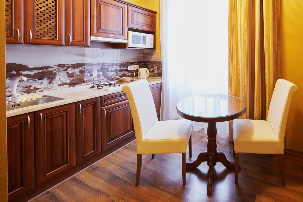 Lviv Apartments Habitación foto